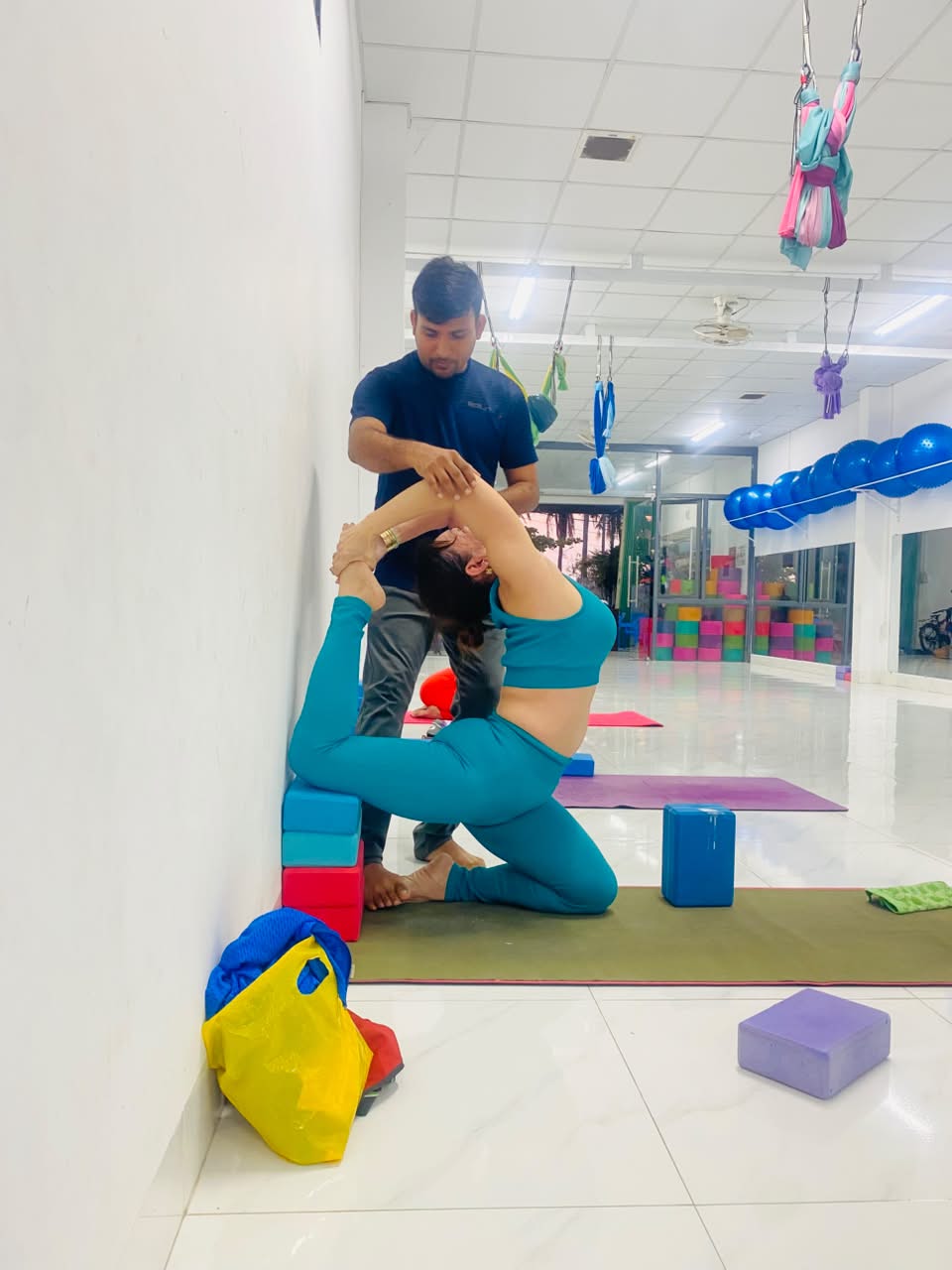 One-on-one personal training session at Ved Yoga Shala